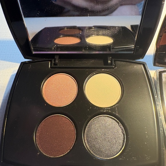 Lancome Blush and Eyeshadow Palettes with Warm Tones - Picture 4 of 7